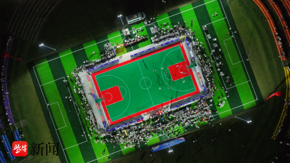 而在群众欢, 从赛场组织, 场堪比 而在群众欢, 从赛场组织, 场堪比