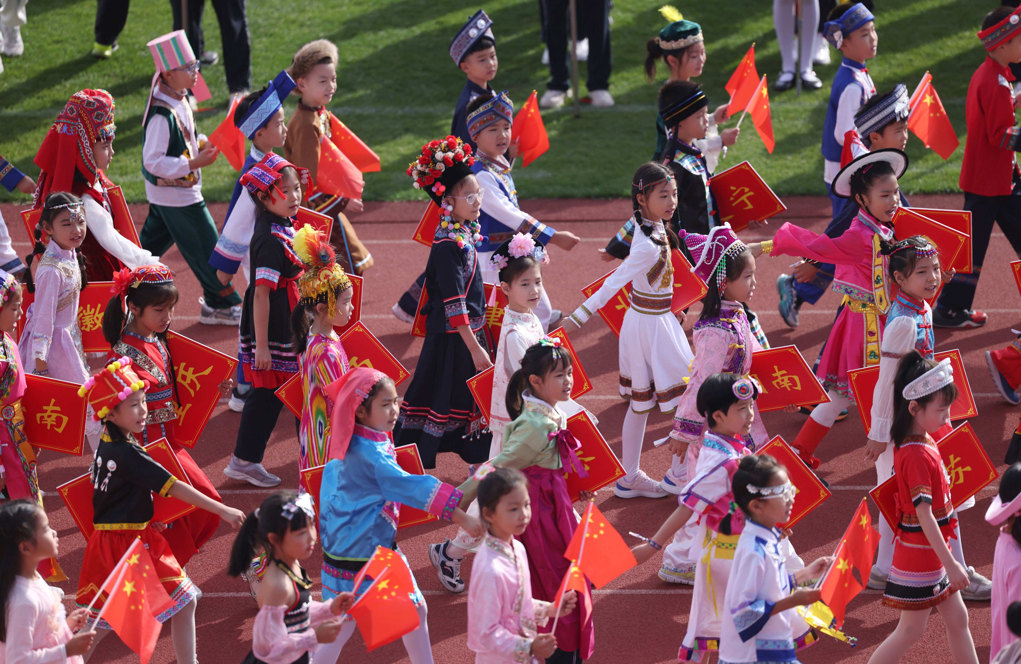 学生们要在, src, img