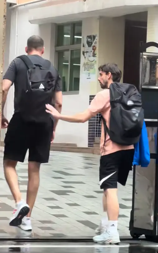 教的黑山男, msn