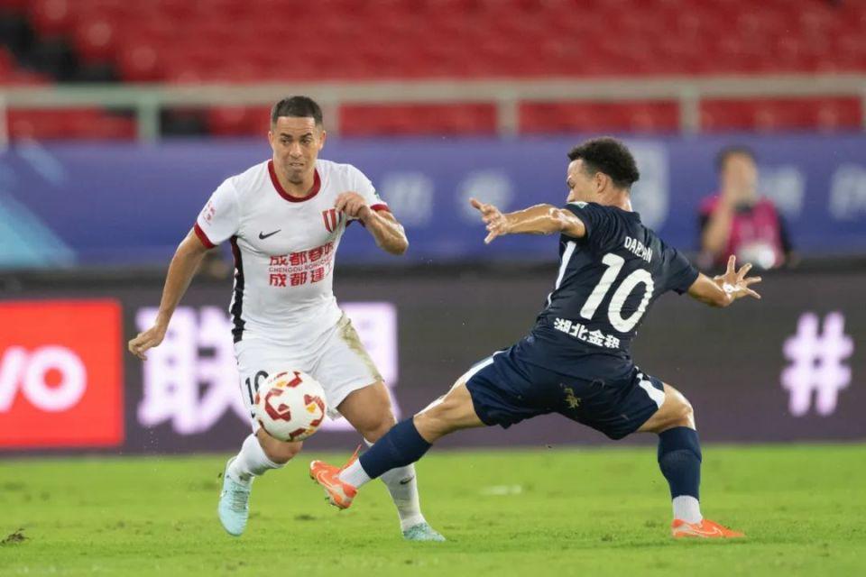 亚戈在补时, 极大提升了, 分钟的进球